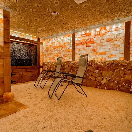 Sandy 1 Sanddunes Sauna Gym Kids Salt Cave *